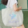 Borsa tote con grafica “White”