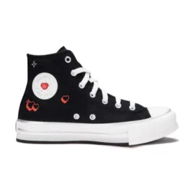 Chuck Taylor All Star con zeppa in EVA e cuore Y2K, modello alto “Nero”