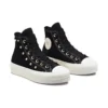 Chuck Taylor All Star con zeppa in pelle scamosciata e borchie, modello alto “Nero”