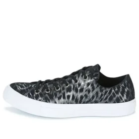 Chuck Taylor All Star “Nero Bianco”