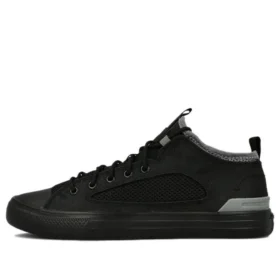 Chuck Taylor All Star Ultra “Black”