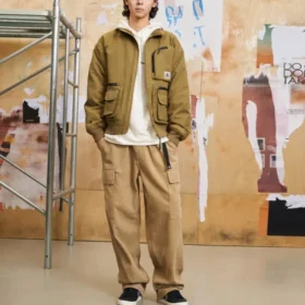 Giacca bomber corta in piuma Taglie asiatiche “Verde oliva”