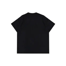 Maglietta con toppa Go-To Sneaker Taglie asiatiche “Nero”