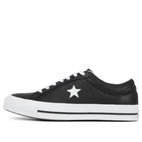 One Star Low Top in pelle “Black White”