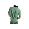 T-shirt Go-To con stella ricamata e motivo a chevron, vestibilità standard, taglie asiatiche “Olive”