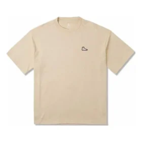 T-shirt oversize con toppa “Go-To Sneaker” Taglie asiatiche “Open Sesame”